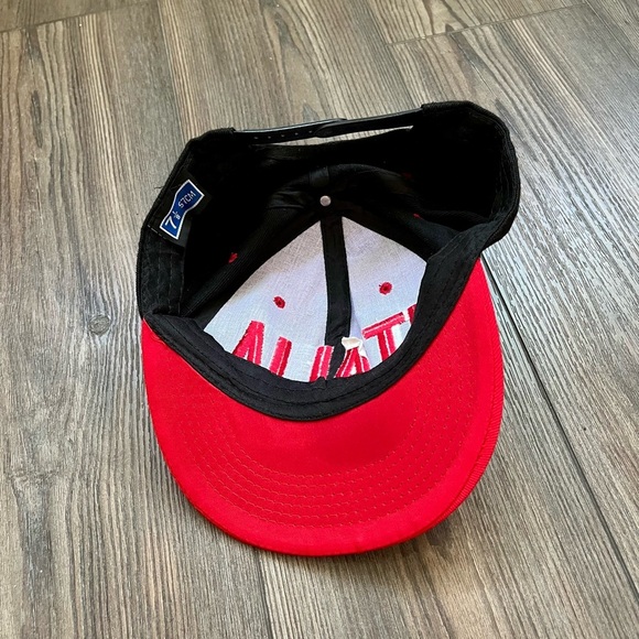 Black and Red Italia Cap - Picture 7 of 9